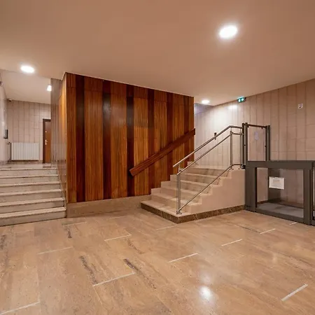 Bright 1-bed Apartment, Perfectly Located In Apartamento París